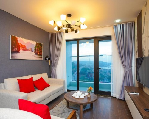 Ramada Hotel & Suites by Wyndham Ha Long Bay View