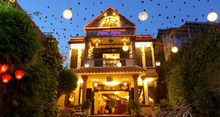 Nhi Nhi Hotel